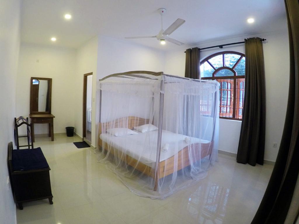 Angel Inn Guest House Negombo Room photo